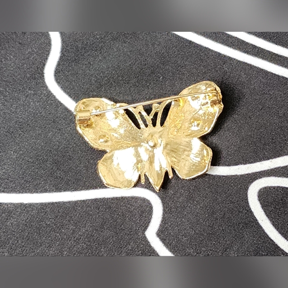 Crystal Butterfly Brooch - Picture 4 of 11
